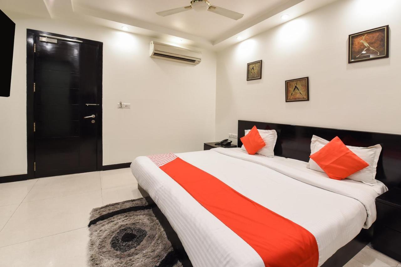 Oyo Flagship 18940 Hotel Swathi New Delhi Luaran gambar