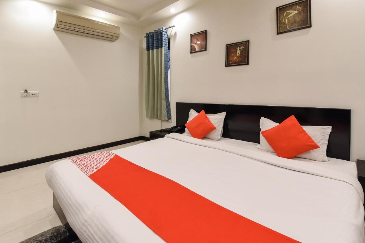 Oyo Flagship 18940 Hotel Swathi New Delhi Luaran gambar