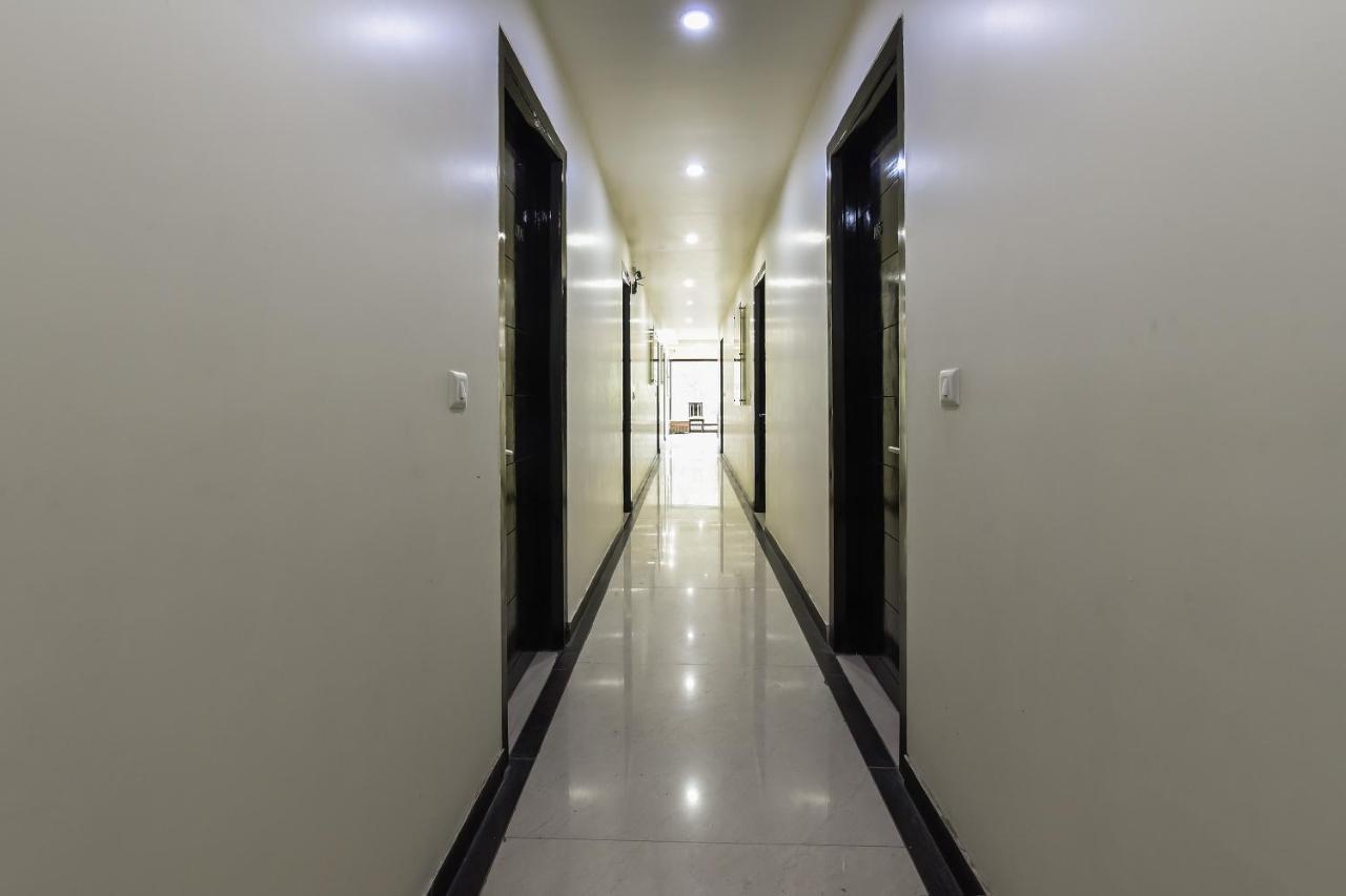 Oyo Flagship 18940 Hotel Swathi New Delhi Luaran gambar