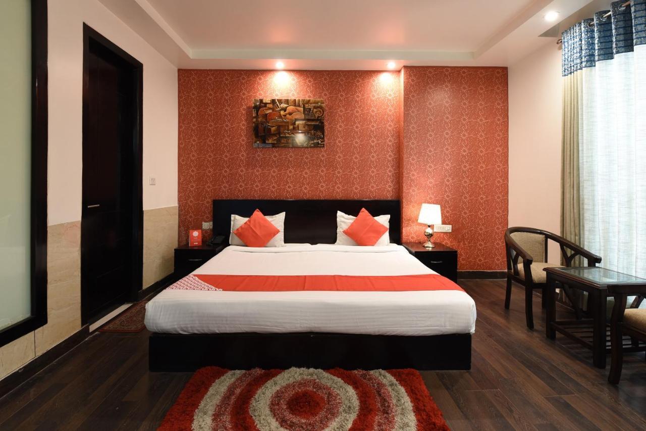 Oyo Flagship 18940 Hotel Swathi New Delhi Luaran gambar